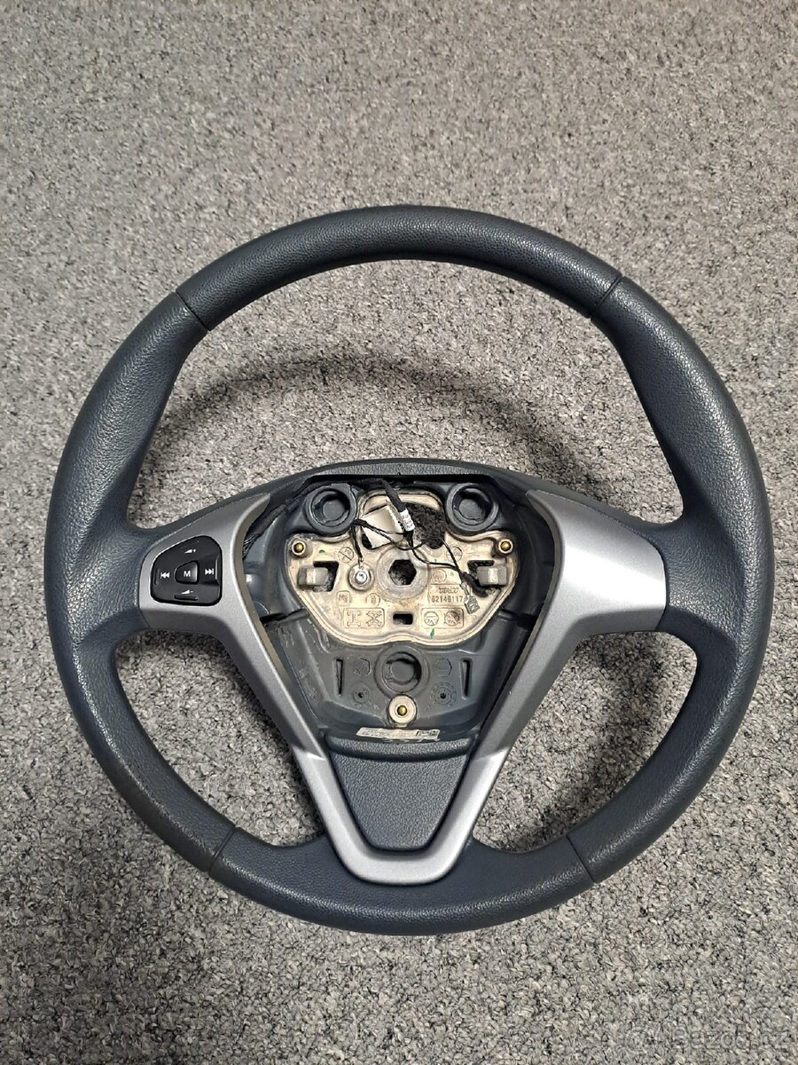 Volant Ford Fiesta Mk7