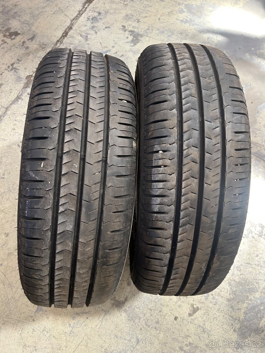 Nexen 215/70 R15C roadian CT8 107T