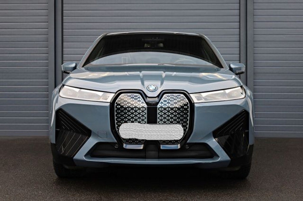 BMW iX M60 nebourané (č. B21)