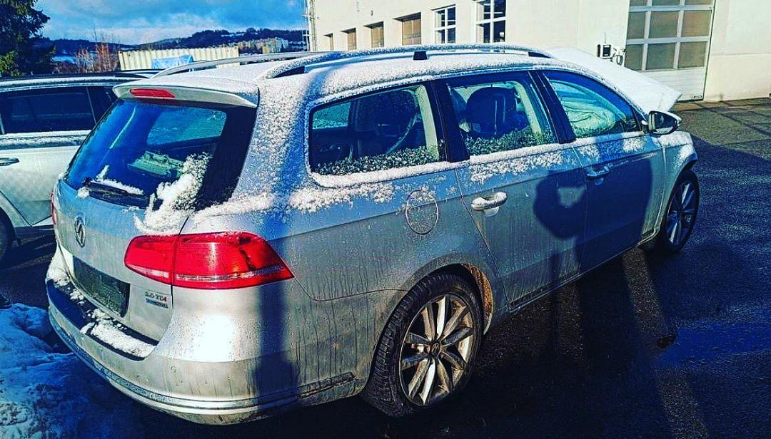 Veškeré náhradní díly VW Passat B7 kombi 2013 CFGB PBE LA7W