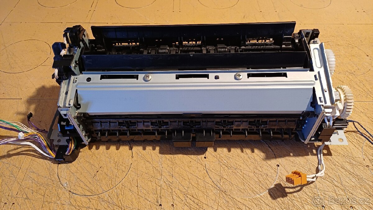 Fuser - pec na HP laserjet m477 defekt