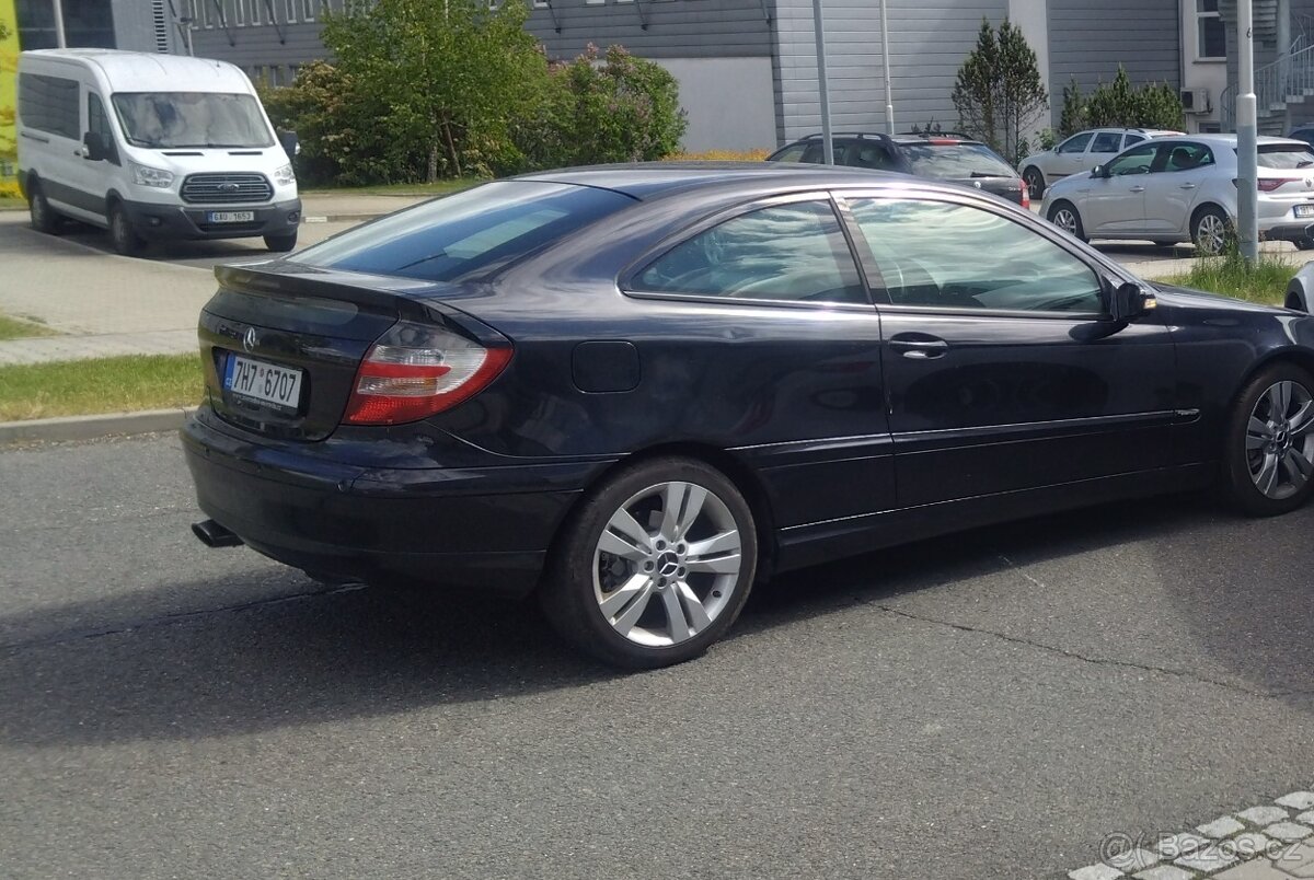 Mercedes C 180 CL Coupe benzín facelift 2006