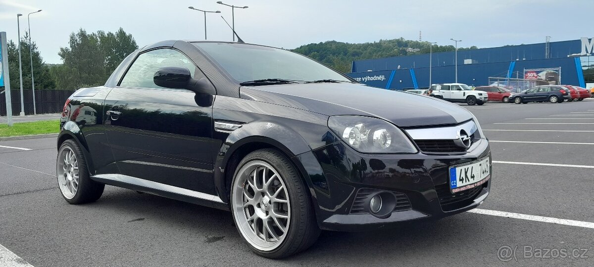 Tigra twintop 1.8 92 kw 149 tis km