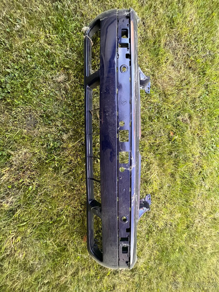 Nárazník golf 4