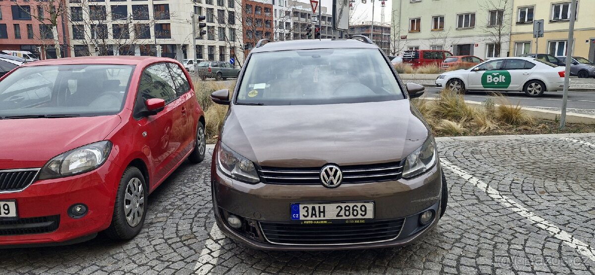 Volkswagen touran
