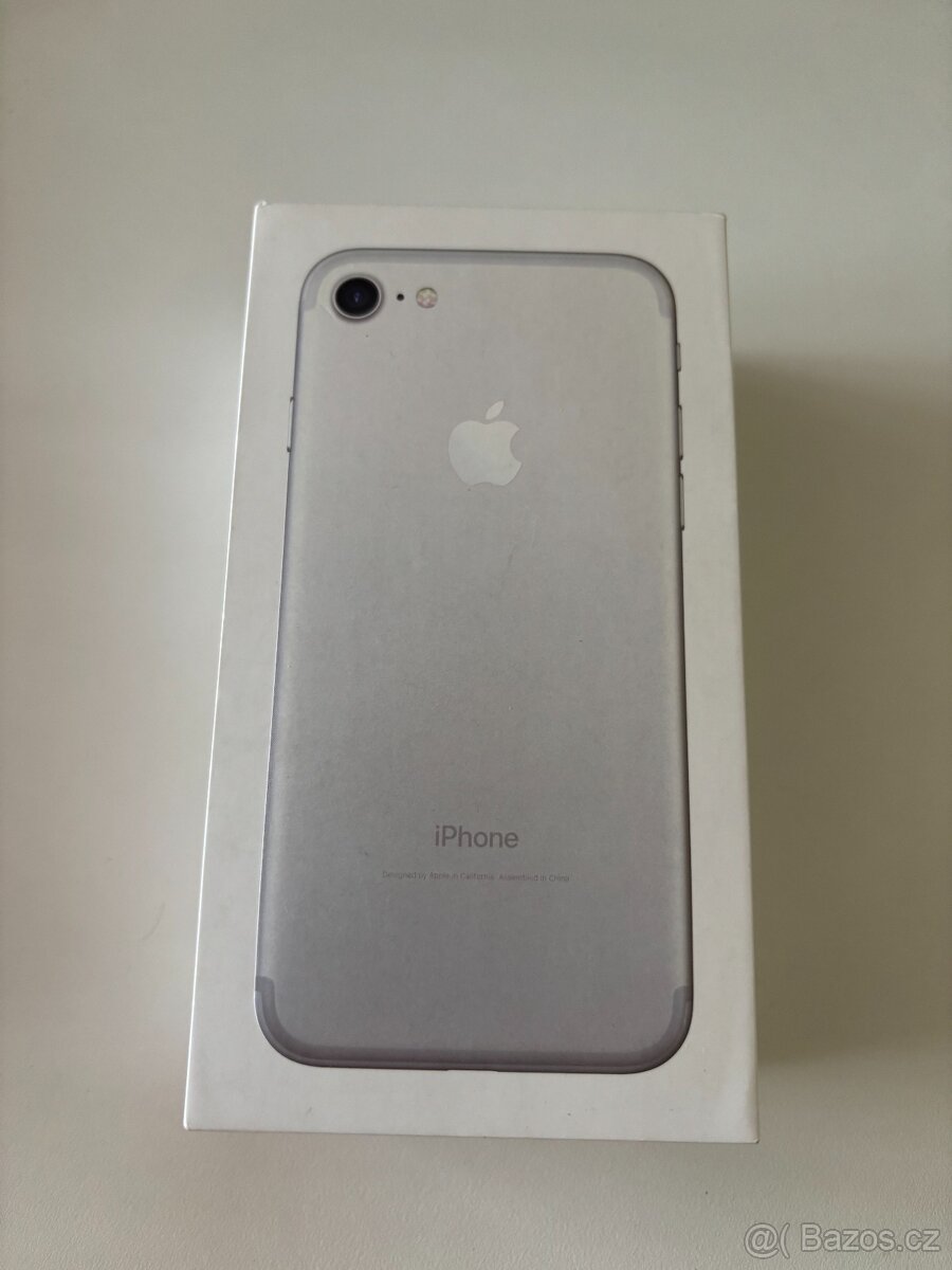 iPhone 7 32GB Silver, komplet