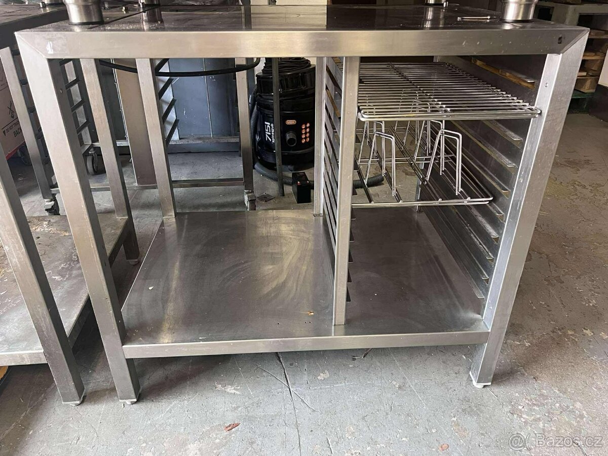 Kvalitní nerezový podstavec