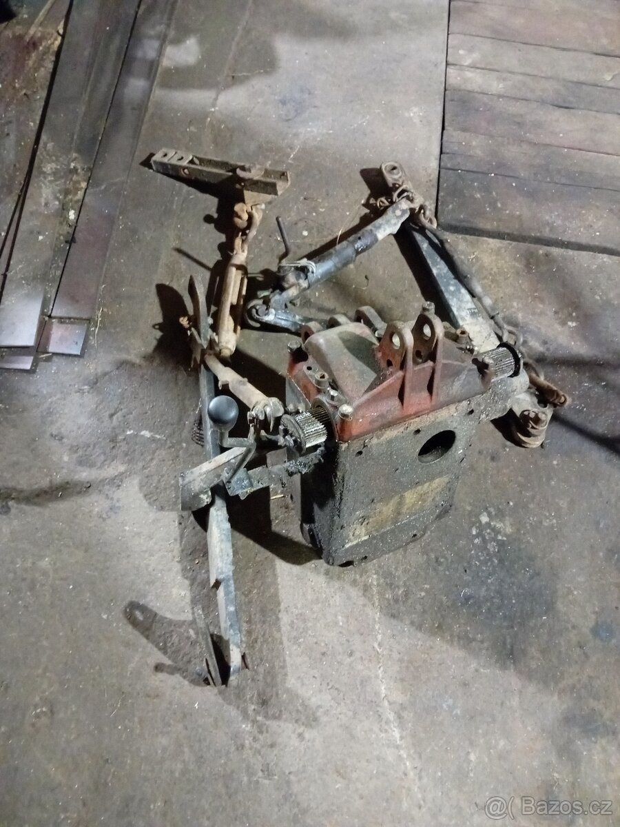 Zetor 25 hydraulika