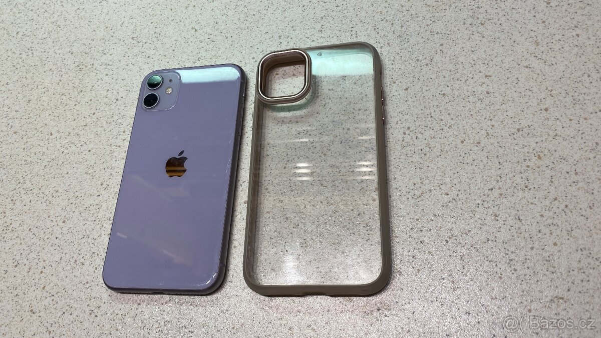 iPhone 11 64GB fialovy. Pěkný stav