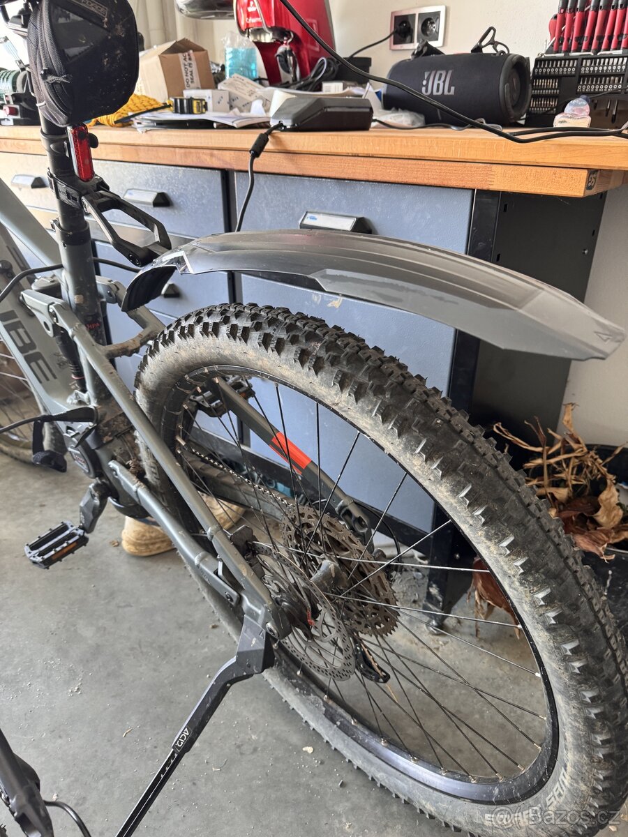 Zadní blatník ACID