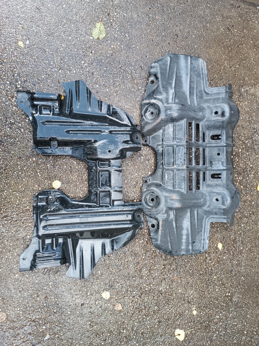 Kryty pod motor Toyota hilux