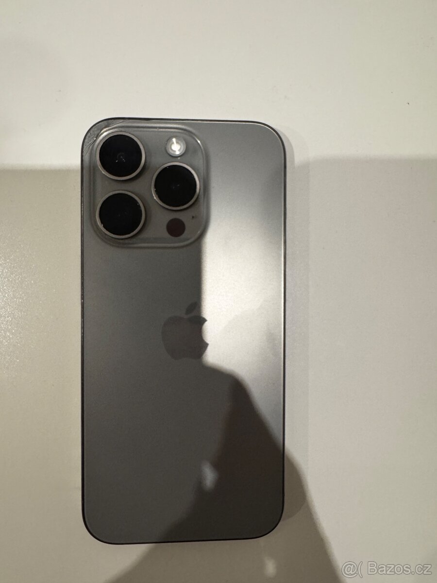 Iphone 15 pro 128gb přírodní titan