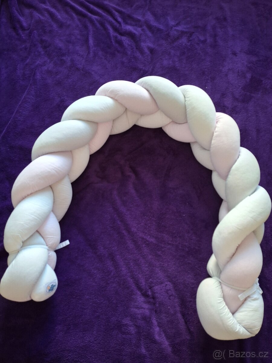 Mantinel do postýlky cop