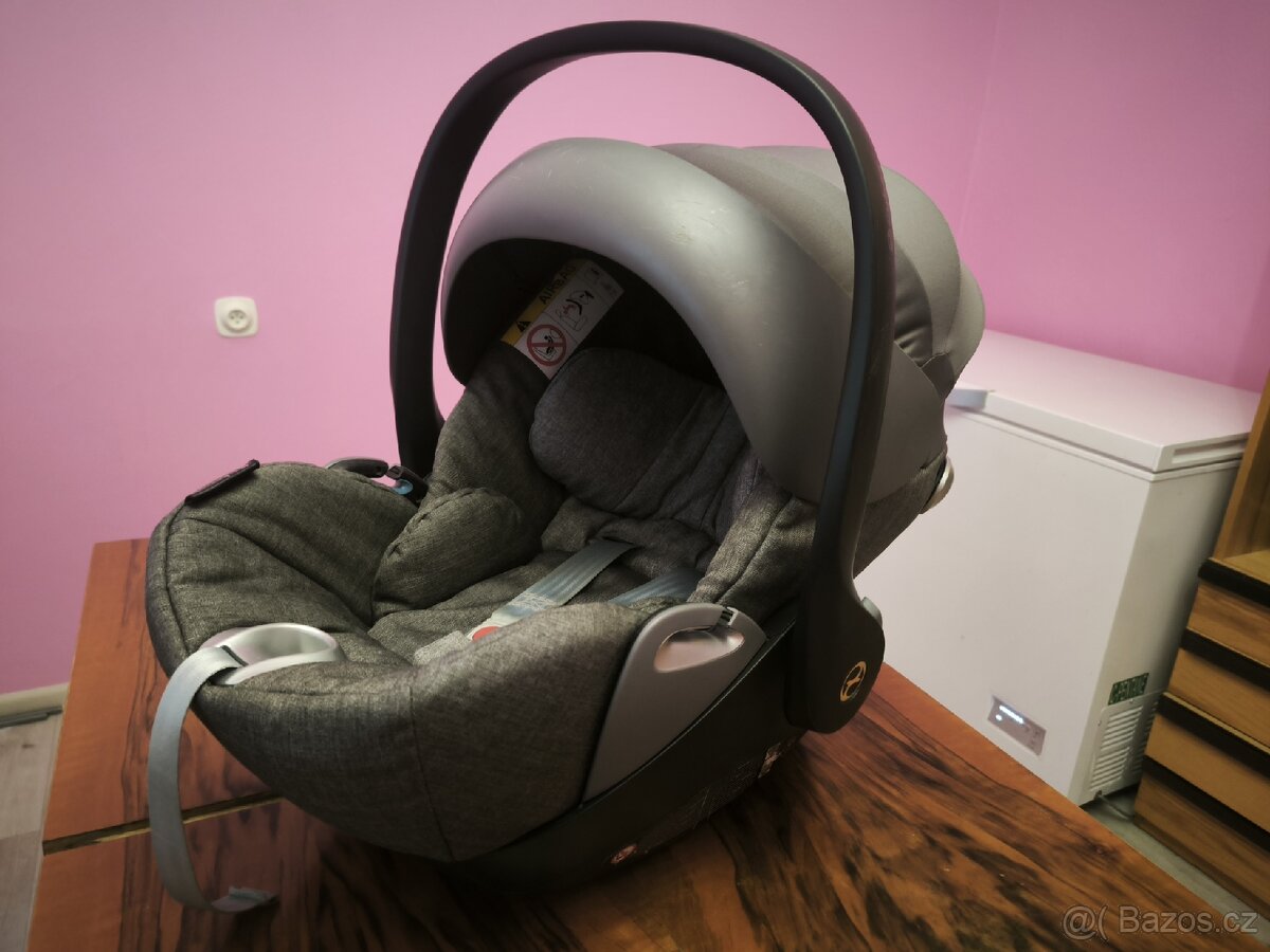 Autosedačka Cybex vajíčko
