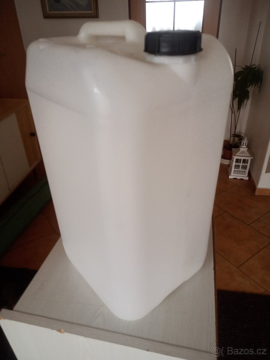 Kanystr 25L na pitnou vodu nebo slivovici