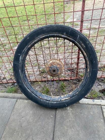 Jawa 550 přední kolo