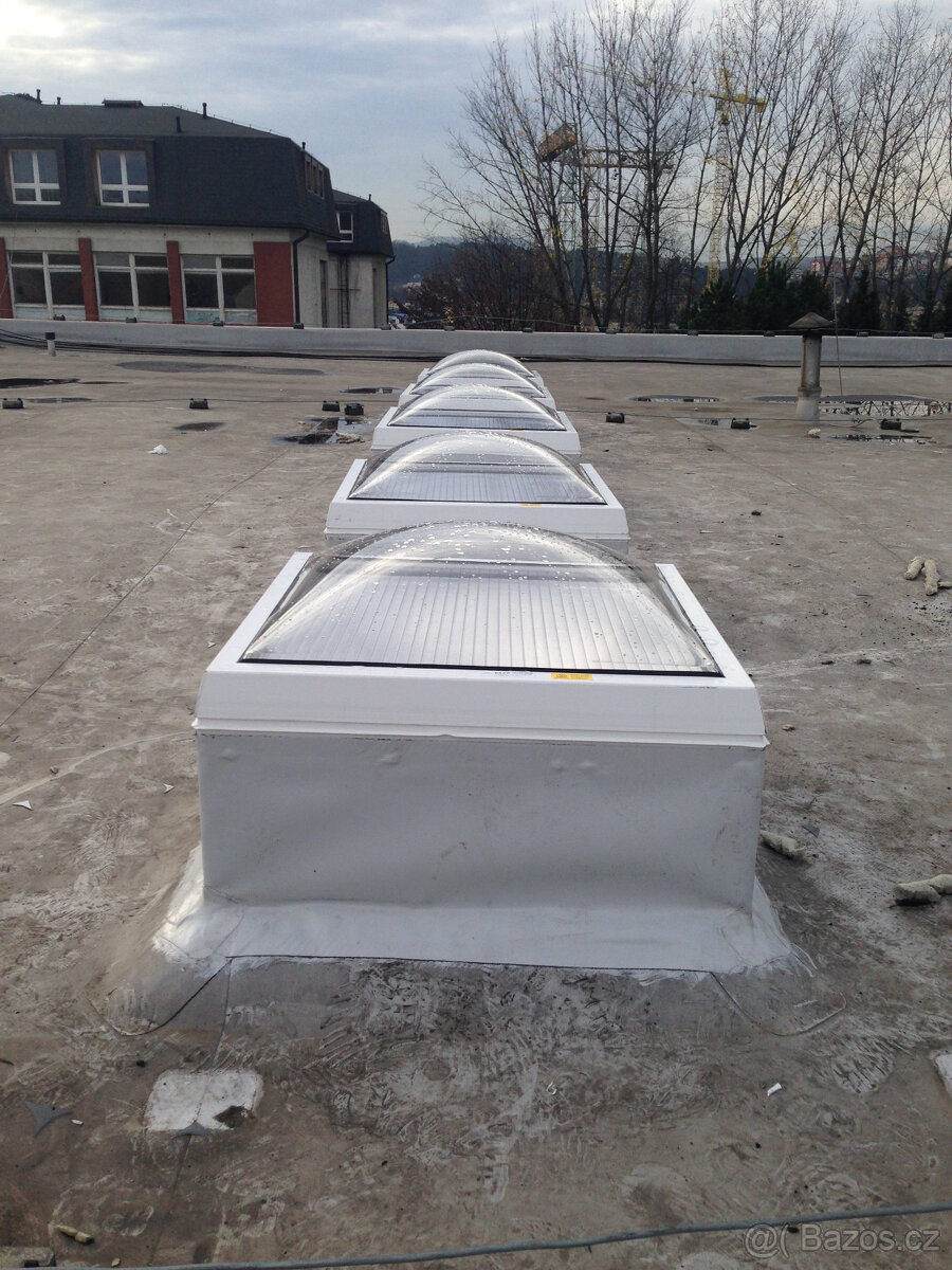 Světlík kopulový 90x90 cm