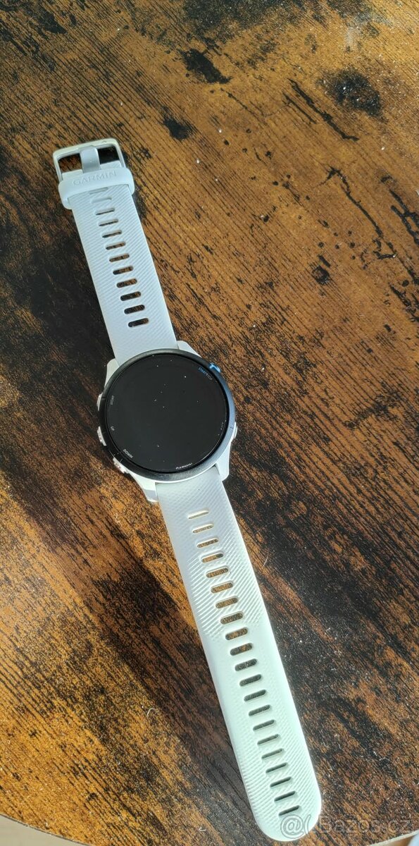 Garmin Forerunner 255 bílé