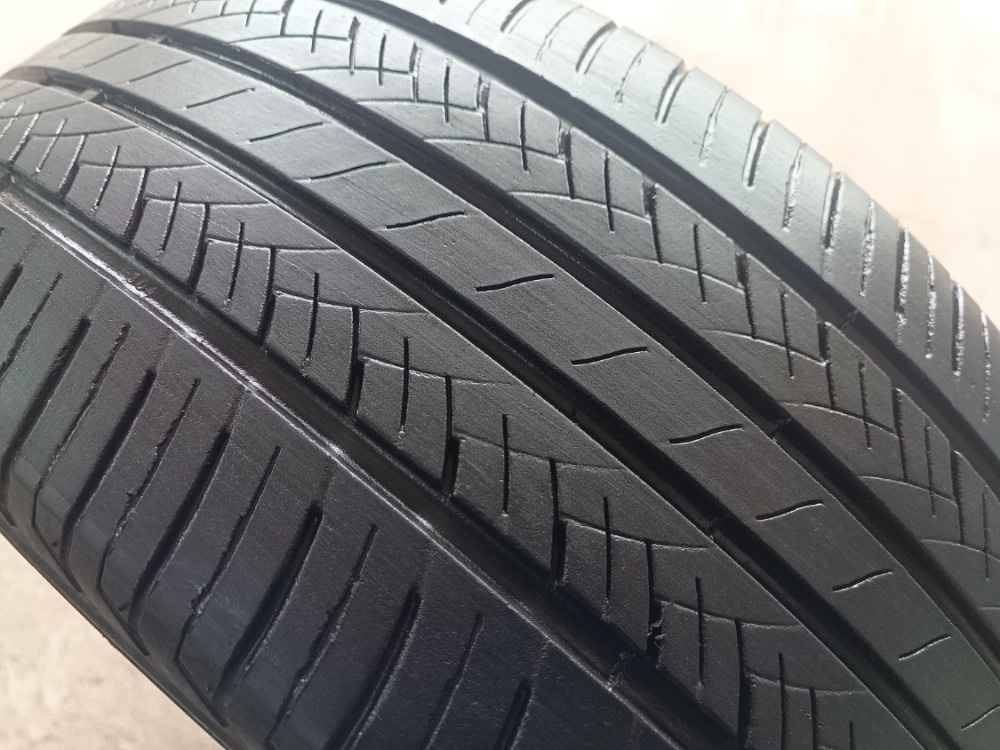 215/50 R17 GOODRIDE (0818)