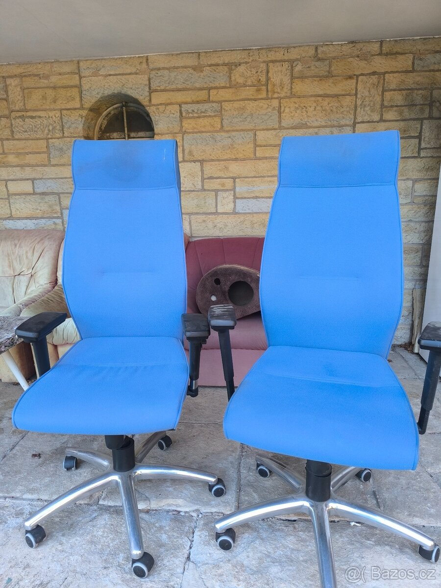 Kancelářské křeslo