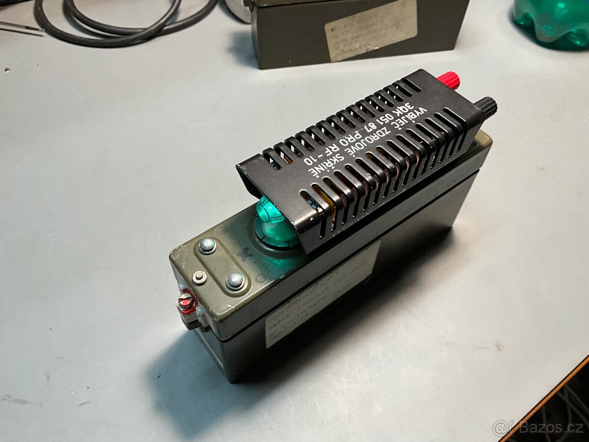 Tesla RF-10 - vybijec baterii 3QK05187