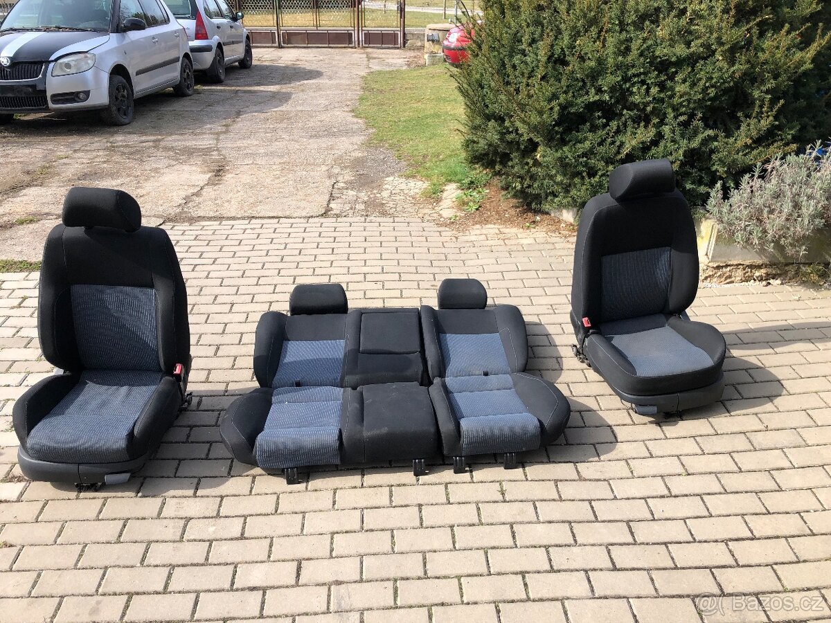 Golf IV Variant sedačky
