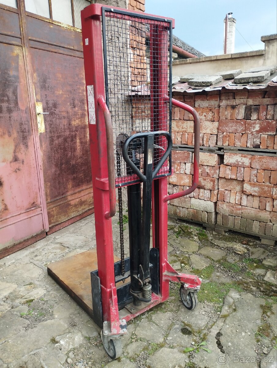 Vysokozdvižný paletovy vozík