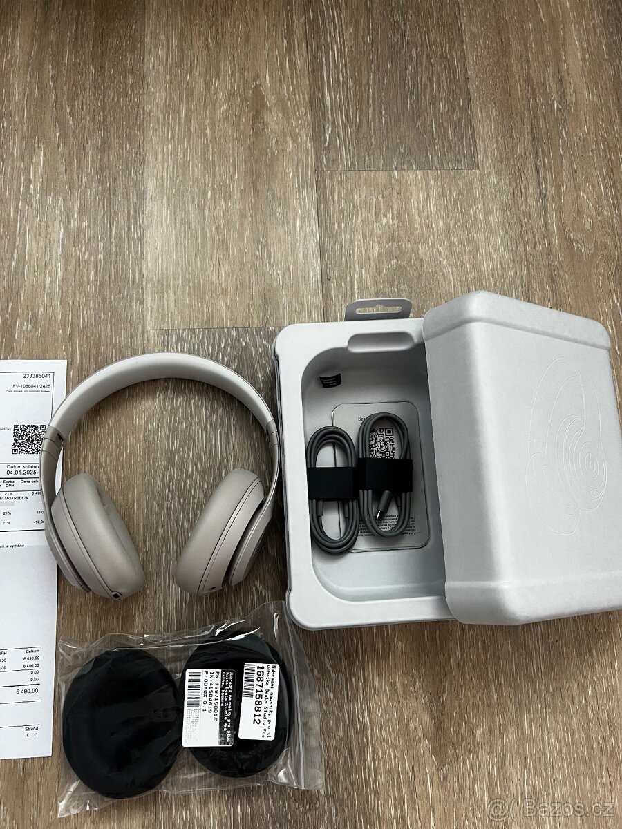 Apple Beats studio PRO