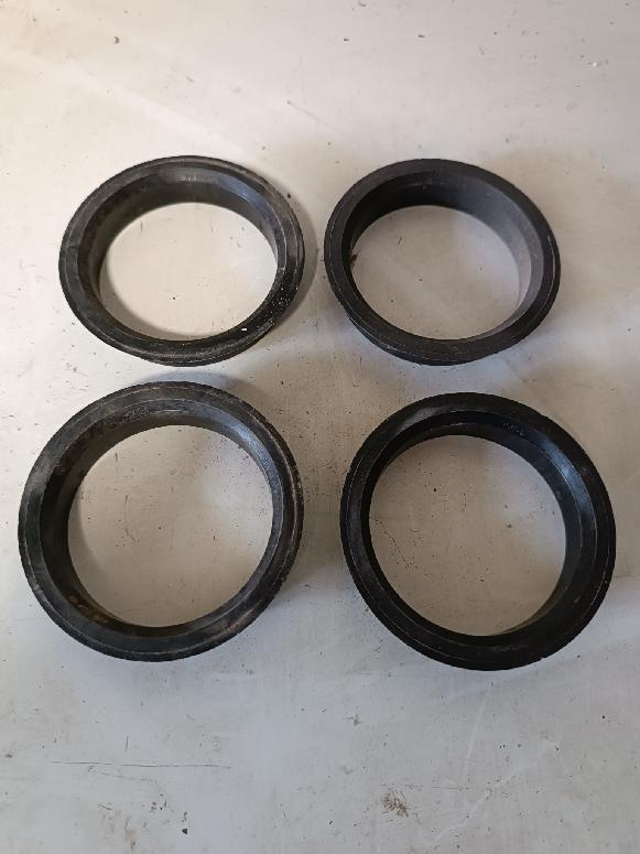 4 Vymezovací kroužky 72,5 x 63,4 mm