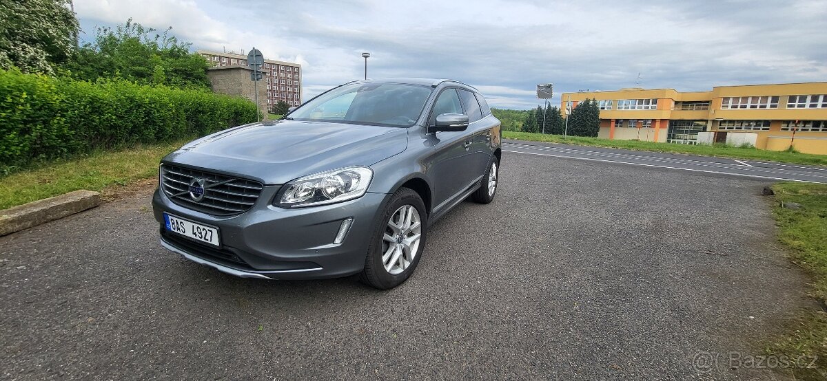 VOLVO XC 60 r. 2017