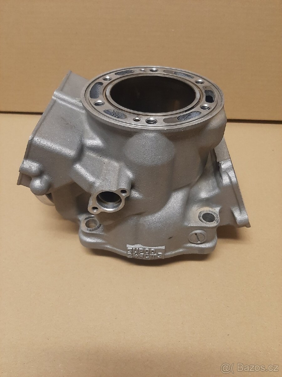 Válec Yamaha YZ250X na opravu