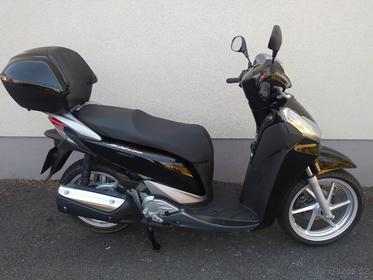 HONDA SH300i ABS 18000 KM