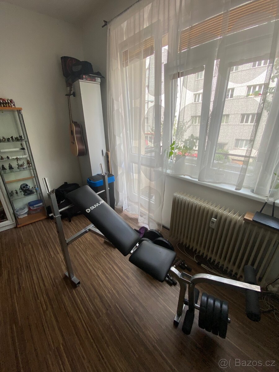 Posilovací lavice ( Bench press)