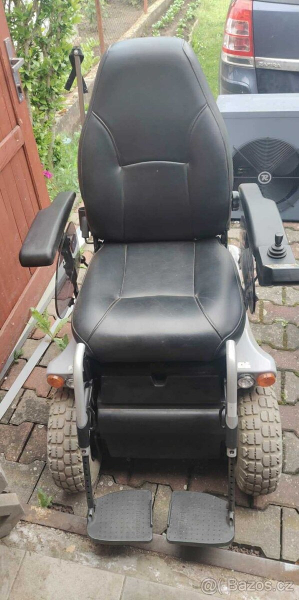 Elektrický invalidní vozík Meyra Optimus 2