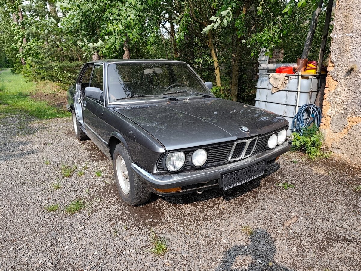 Bmw e28 528i