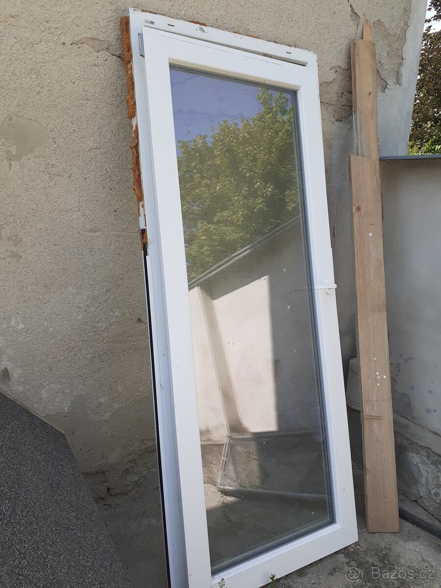 Prodám balkonové dveře dvojsko