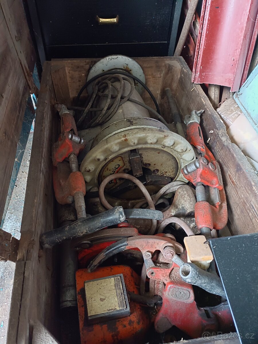 Zavitořez Ridgit 300.   3"