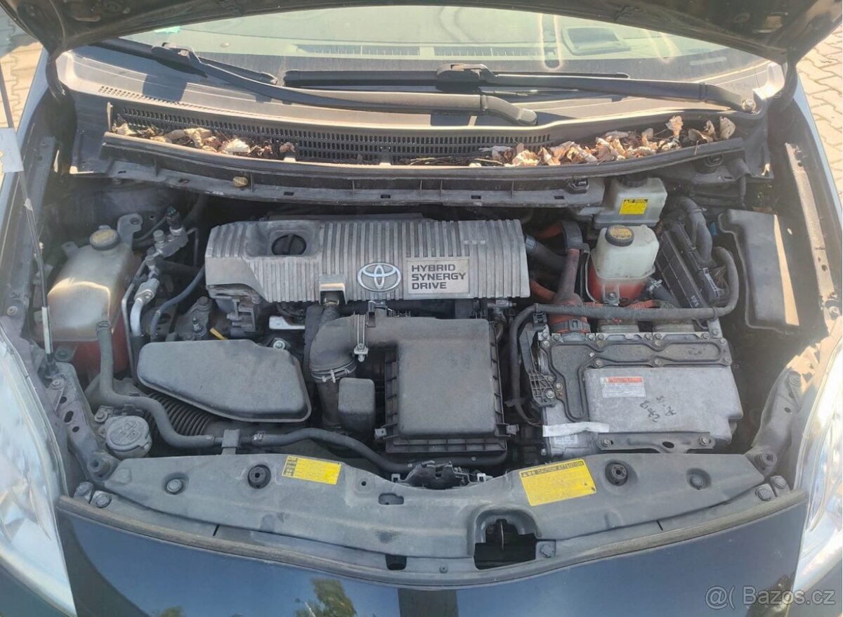 Kompl motor + převodovka Toyota Prius III 1.8 2ZR