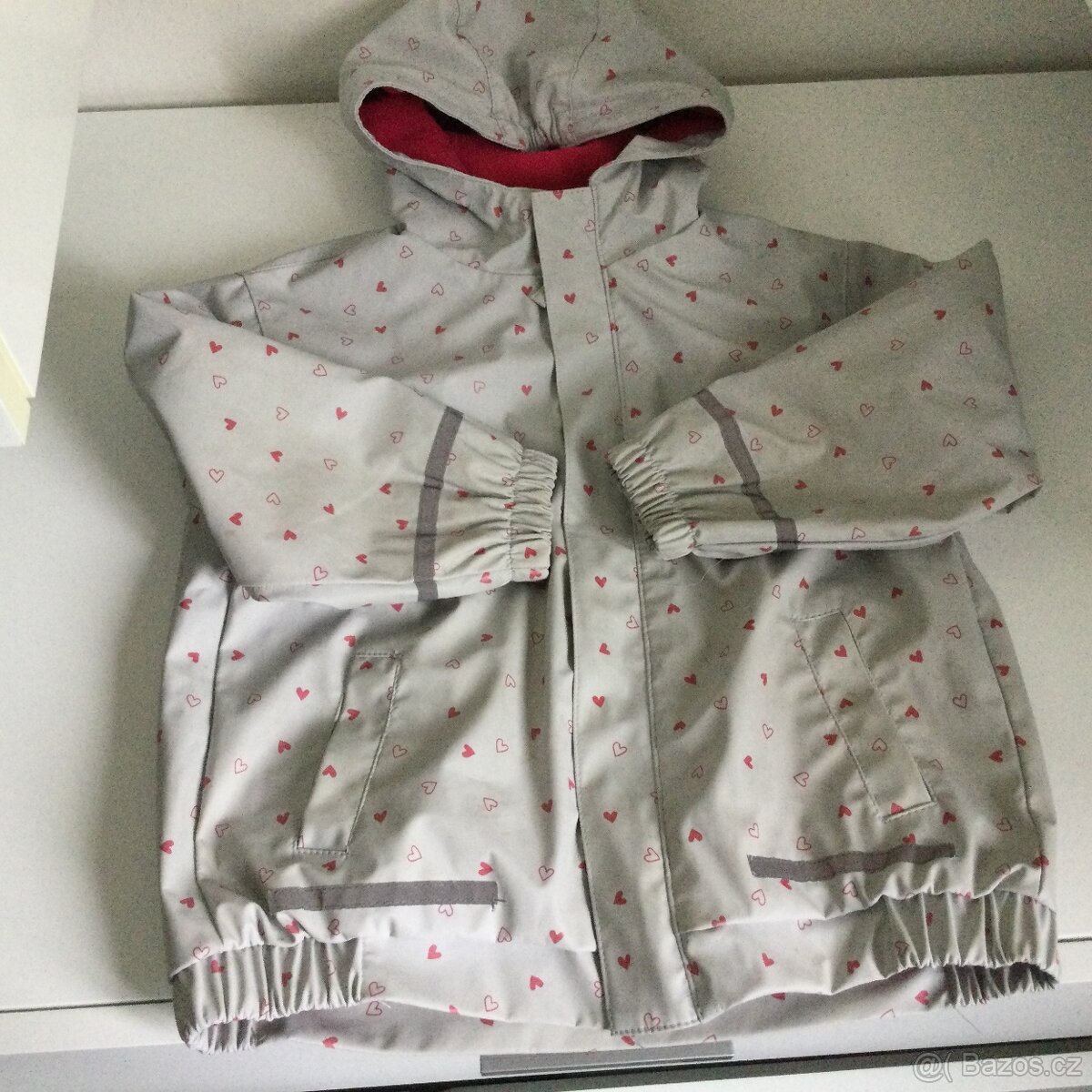 Nepromokava divci bunda vel.4-6 let