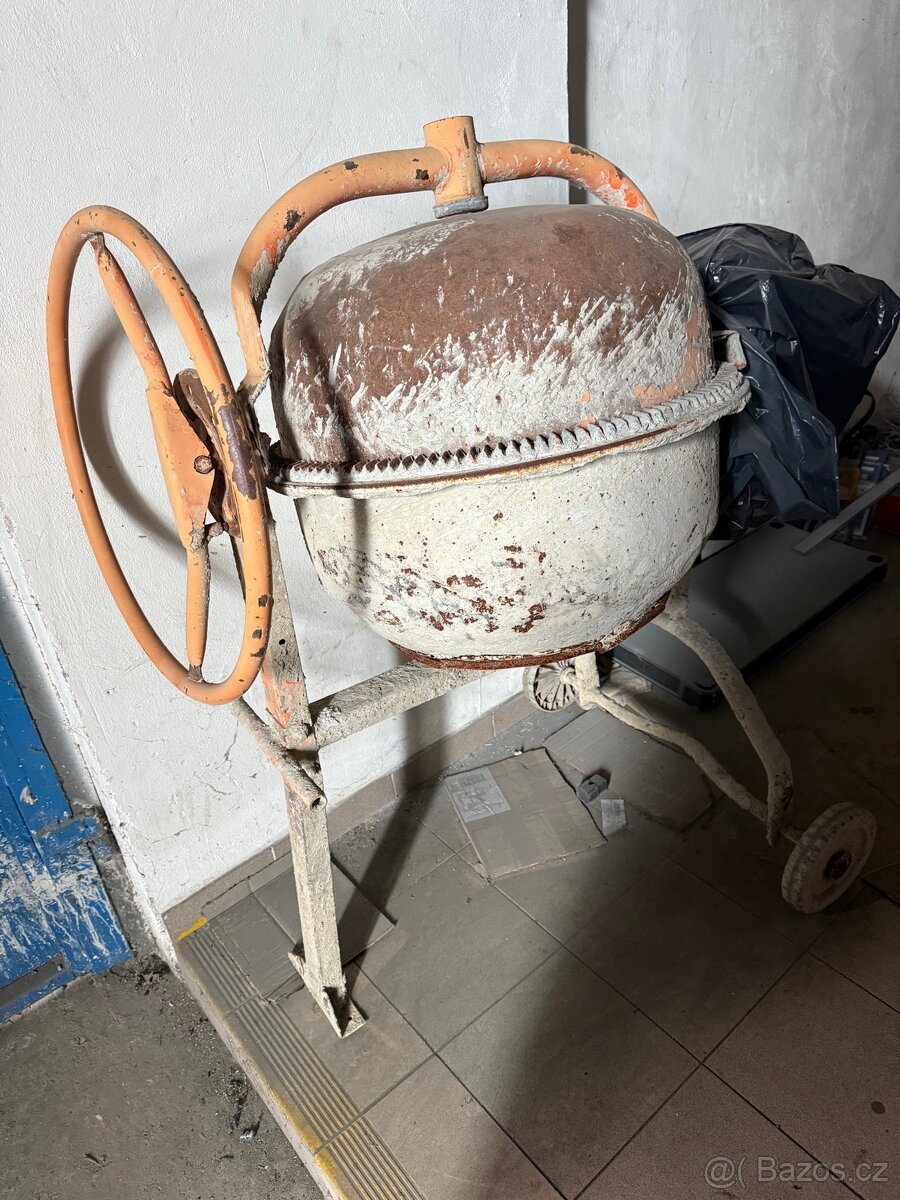 Stavební míchačka 220v