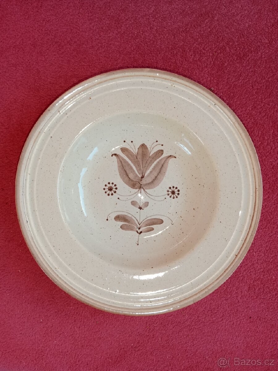 KAMENINOVÝ TALÍŘ MORAVA