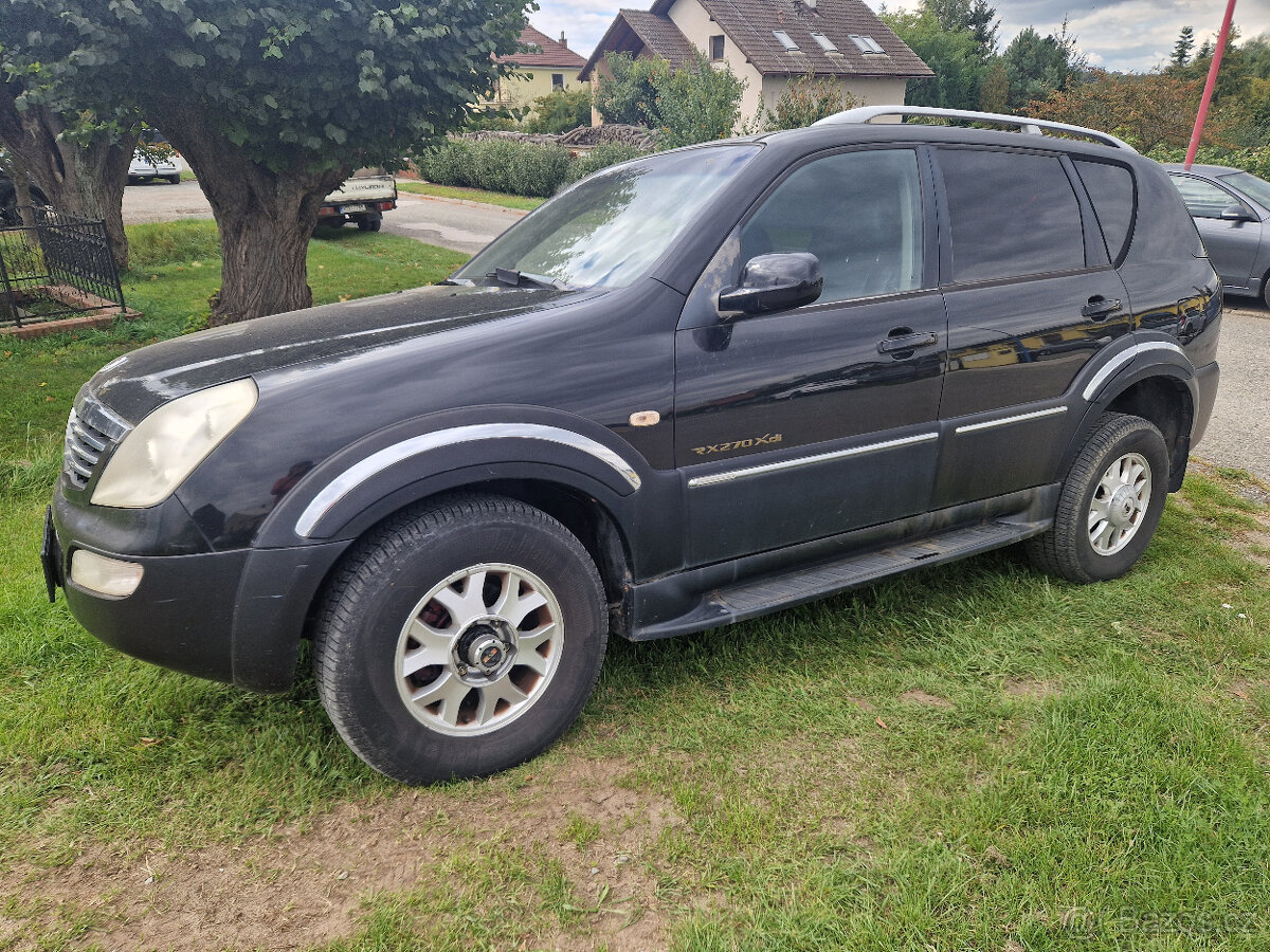 SsangYong Rexton I 2.7 XDi  -  4x4  ZÁVĚS 3500kg