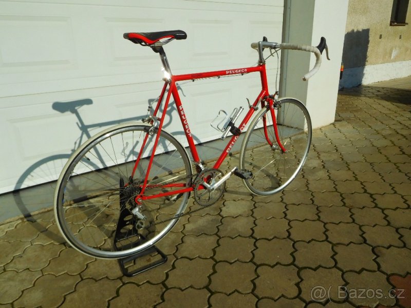 Retro silniční kolo Peugeot