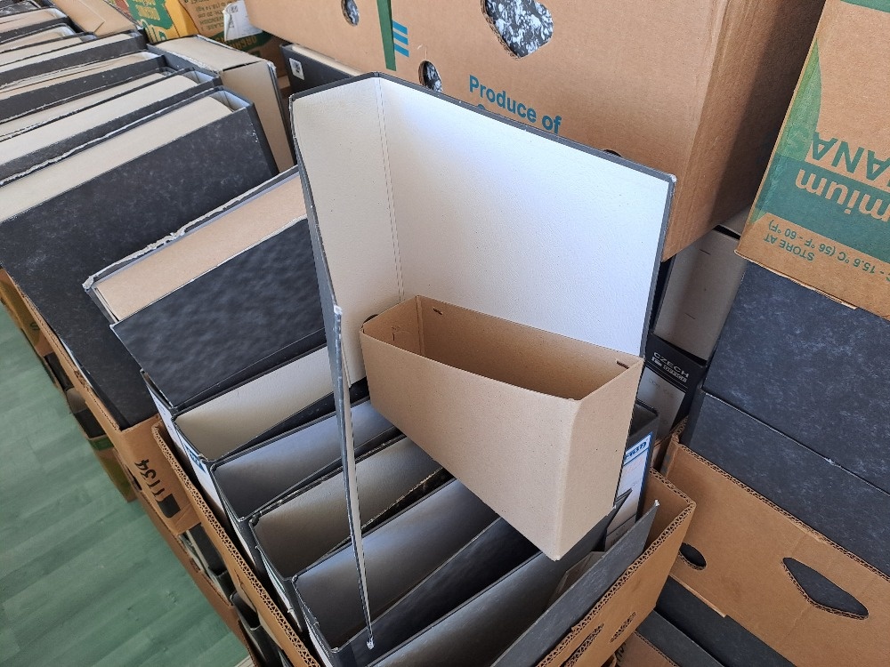 Šanony - s kapsou prodám velmi levně