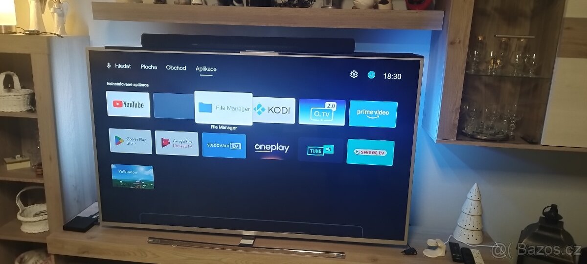 65 "philips ambilight