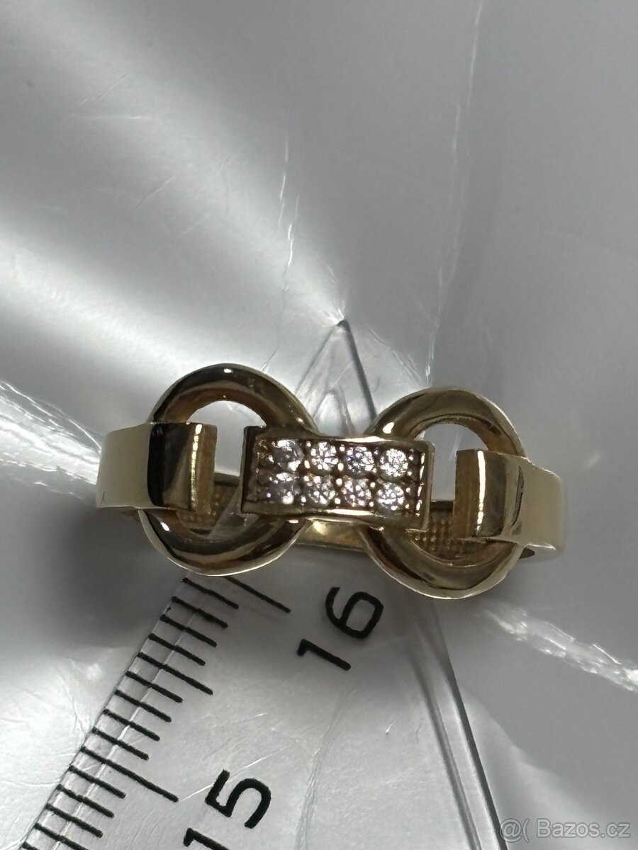 Zlatý dámský prsten 14 kt. 585 váha 2,11 g zlato