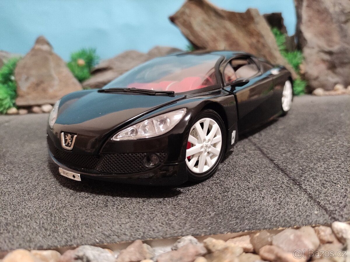 prodám model 1:18 peugeot RC