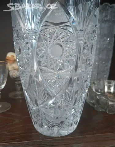 Křišťálová váza