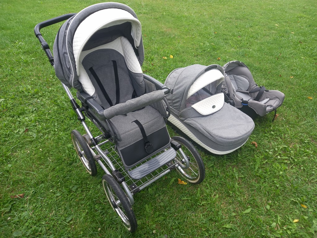 Kočárek ROAN + vajíčko