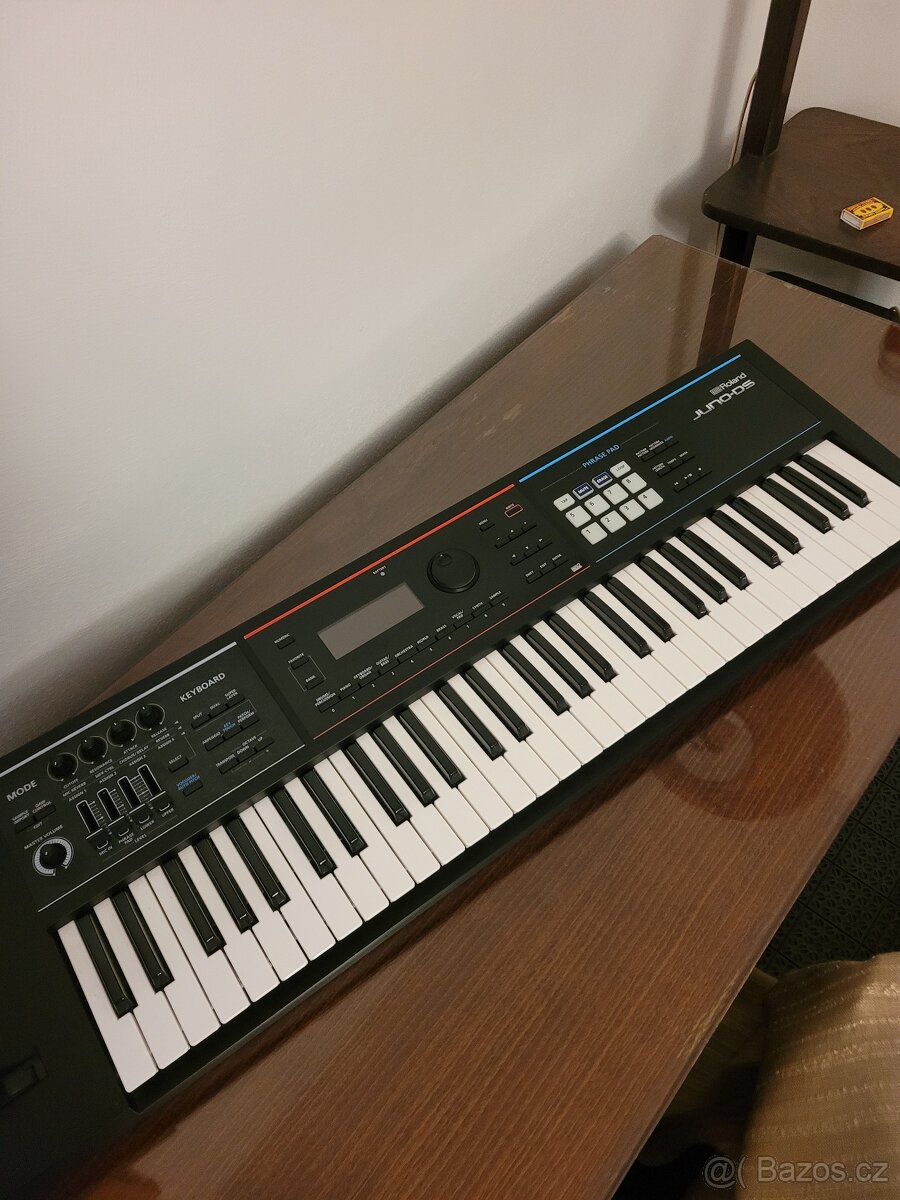 Prodám Roland Juno DS 61